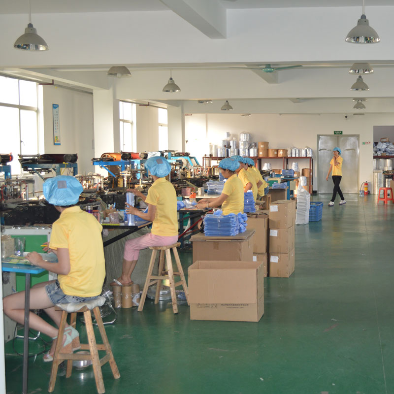 收缩袋车间一角